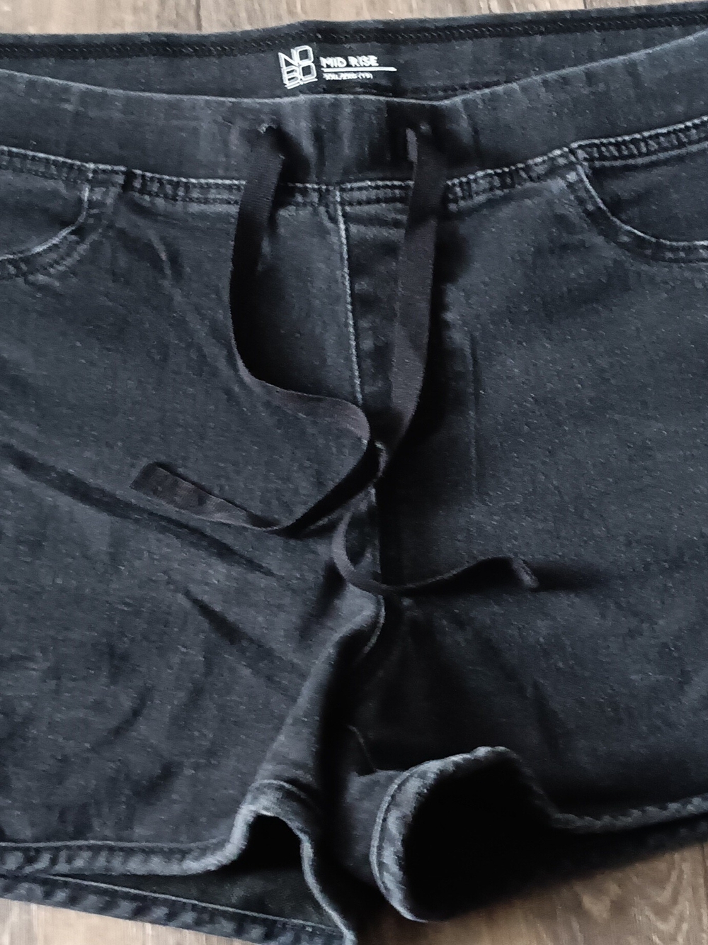 No Boundaries Black Mid Rise Jean Shorts